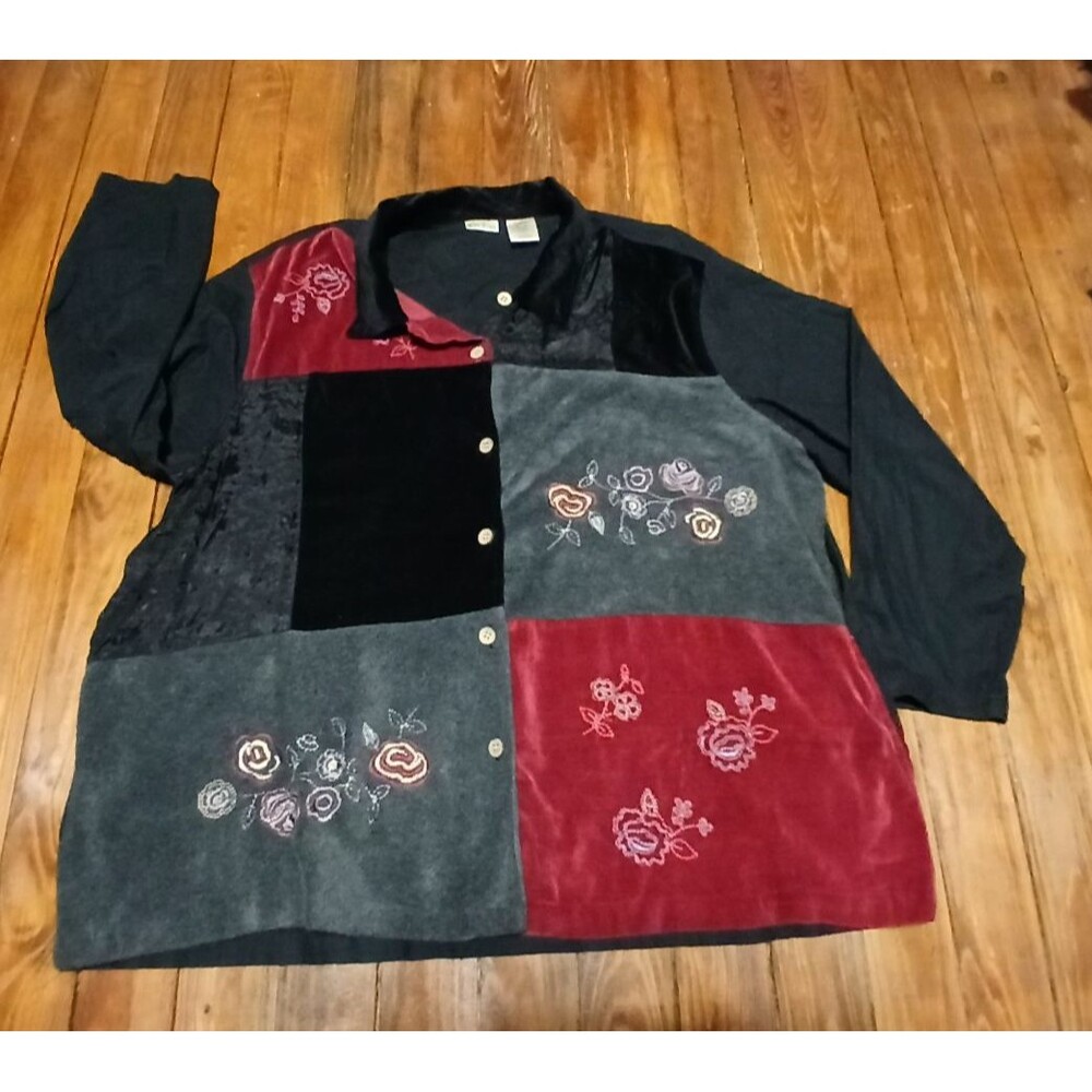 Bobbie Brooks Long Sleeve Patchy Blouse with side pockets 26W/28W